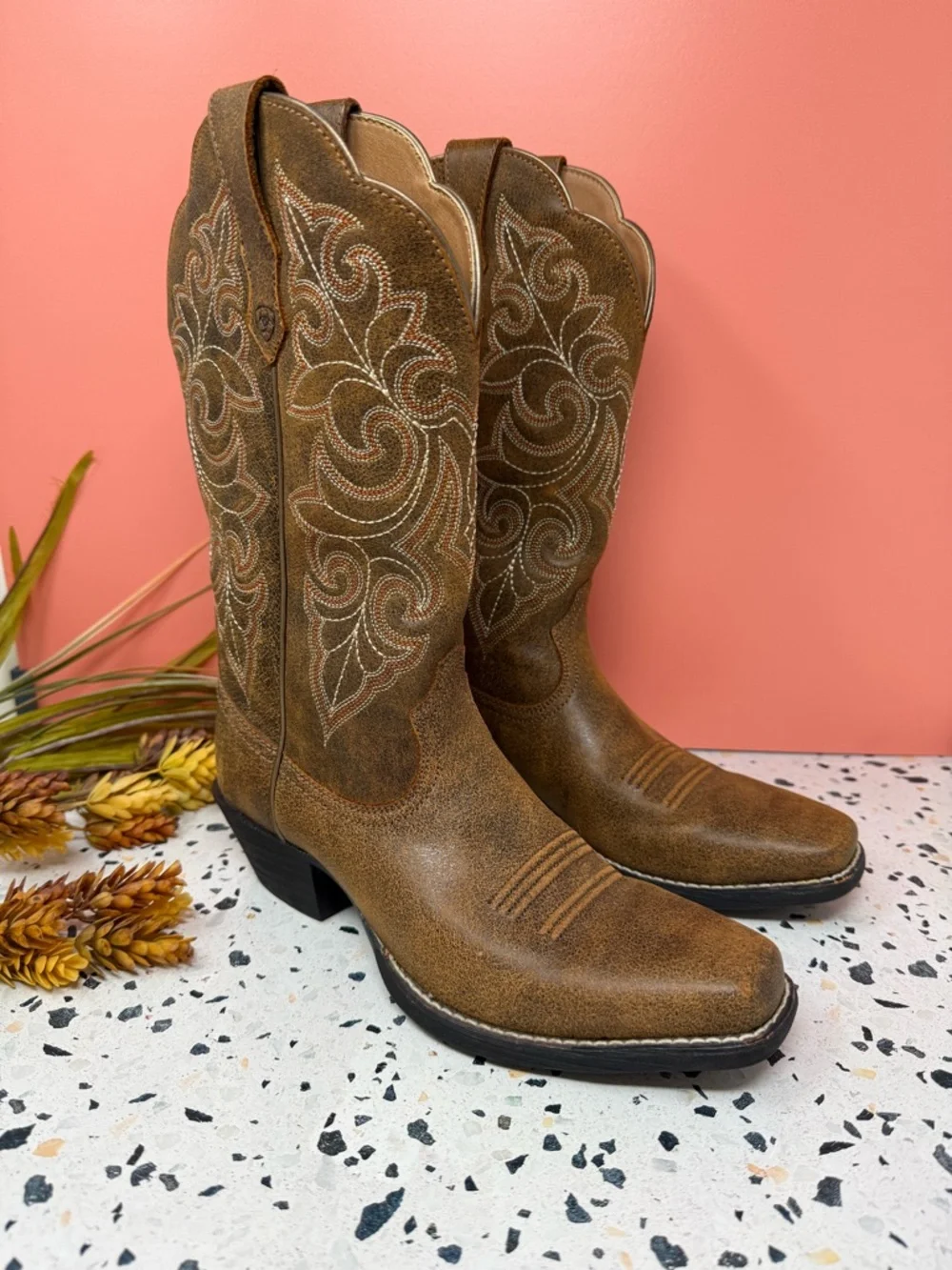 NEW Ariat Round Up Brown Western Cowboy Boots Square Toe Leather Women’s 6.5